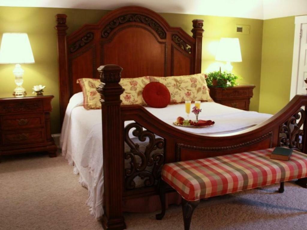 Red Rocker Hotel 3*